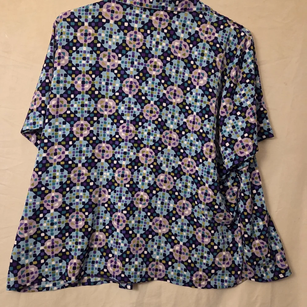 Essentials Colorful Abstract Blouse - Picture 4 of 4